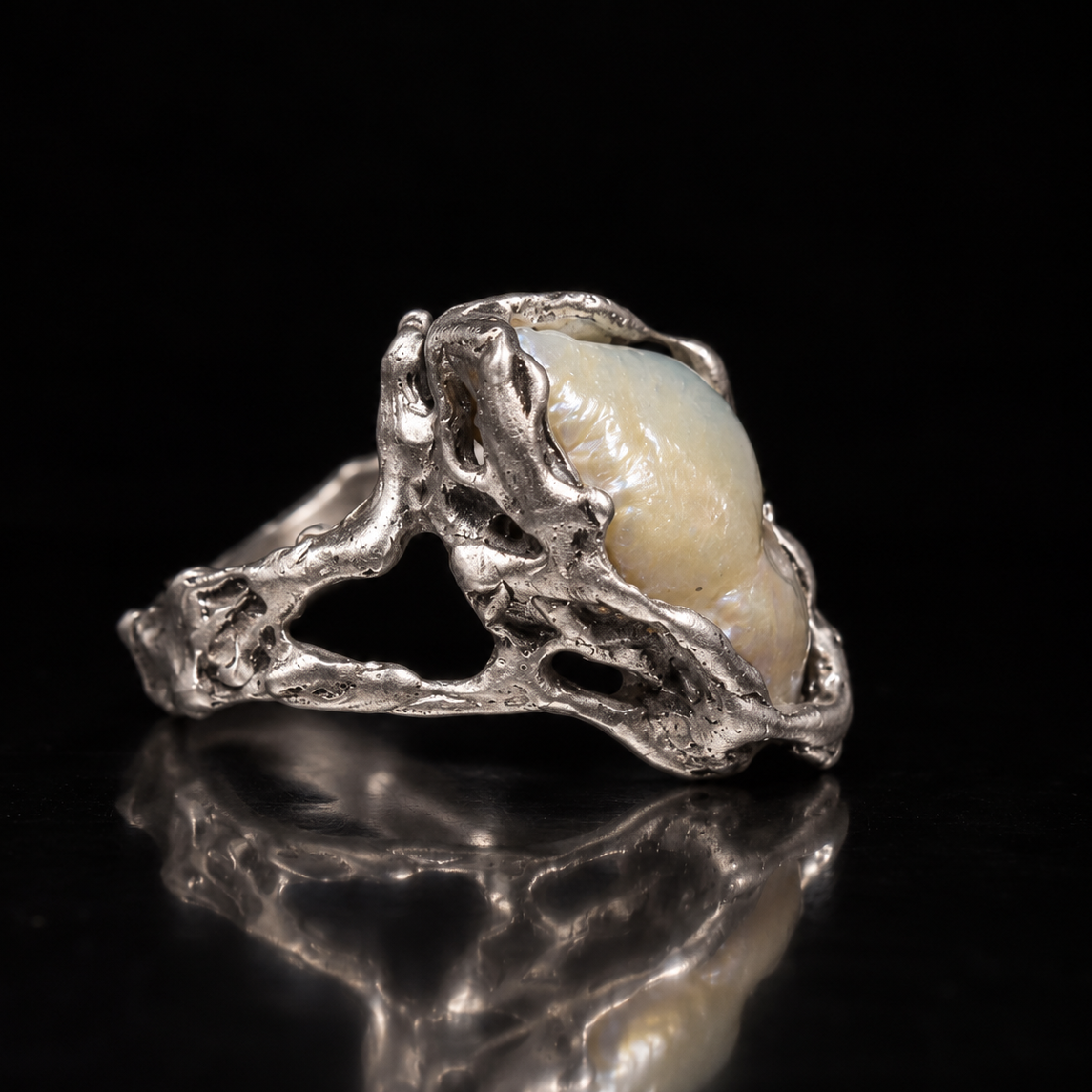 Mother Pearl Ring