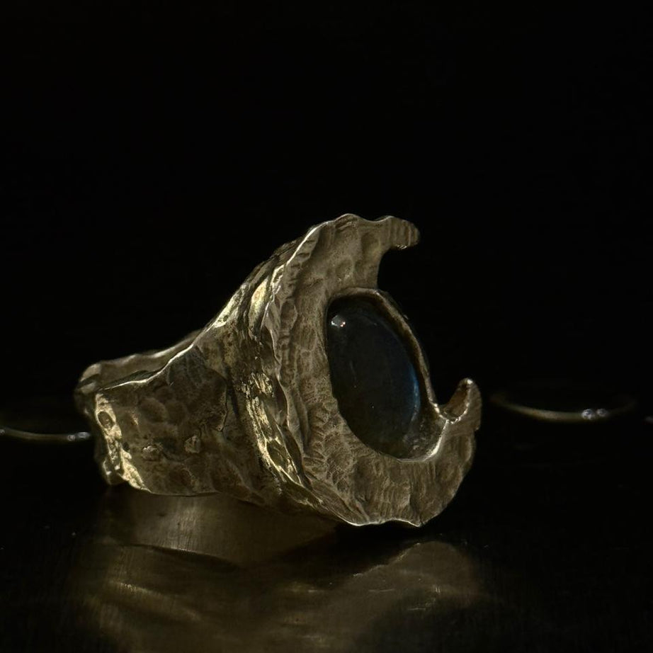 Blue moon ring