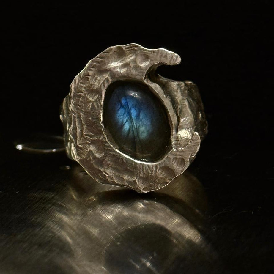 Blue moon ring