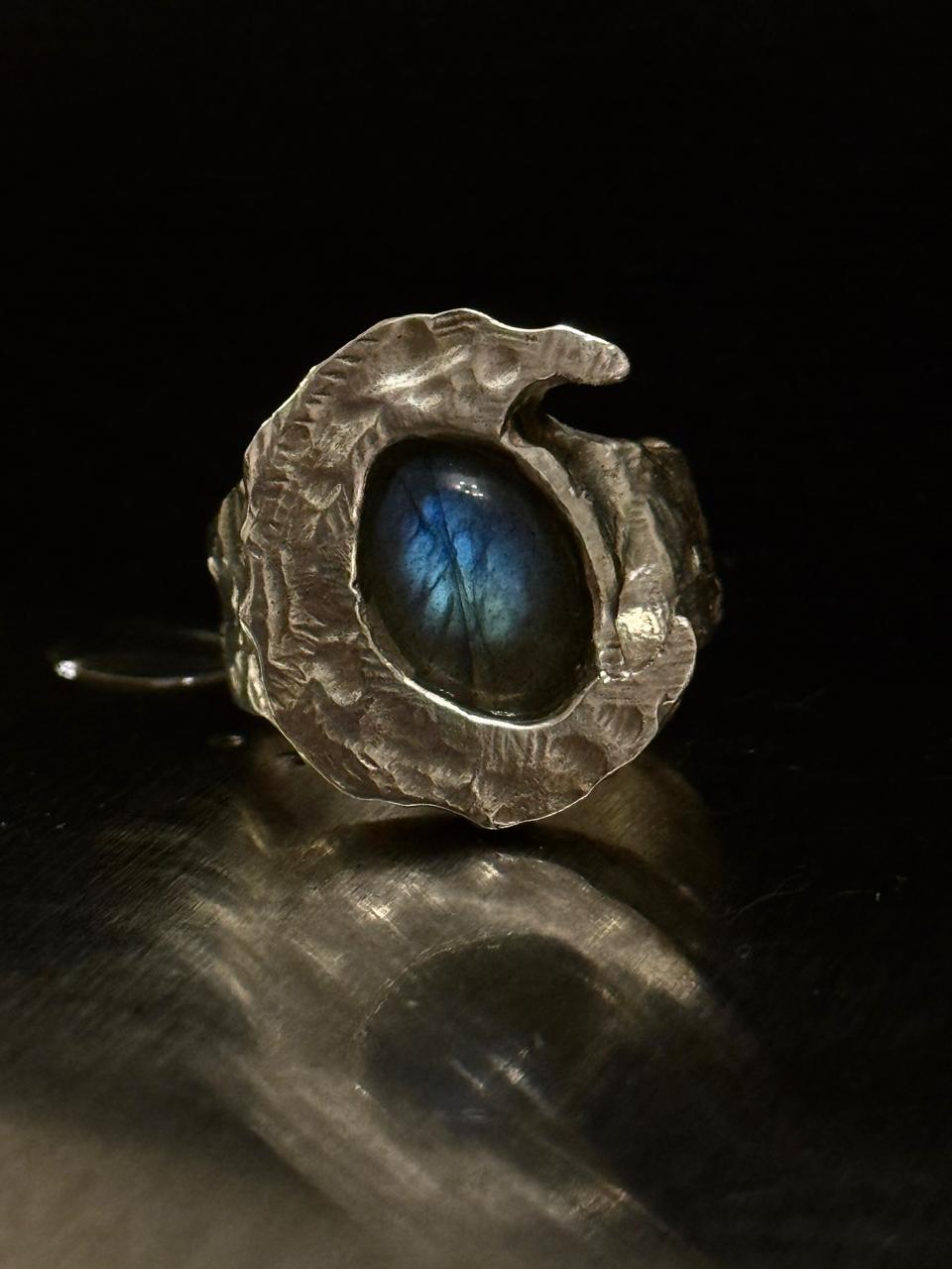 Blue moon ring