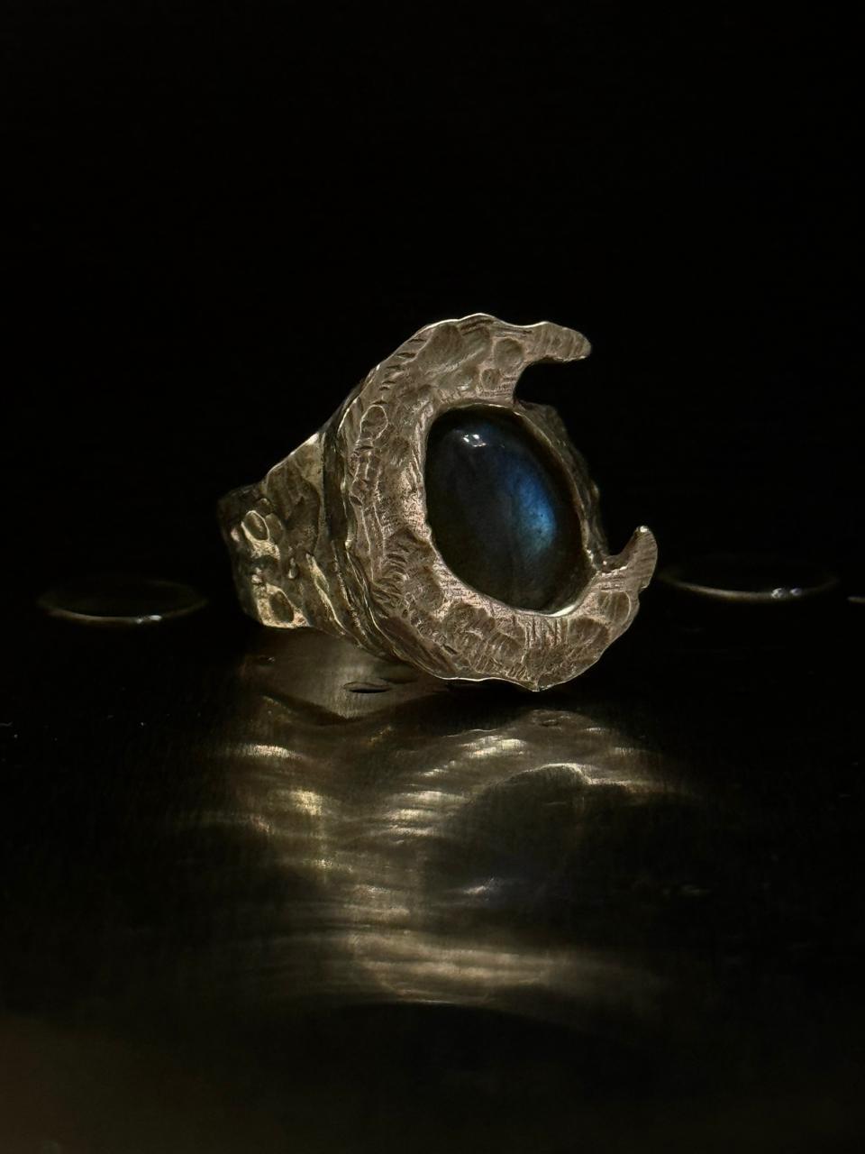 Blue moon ring