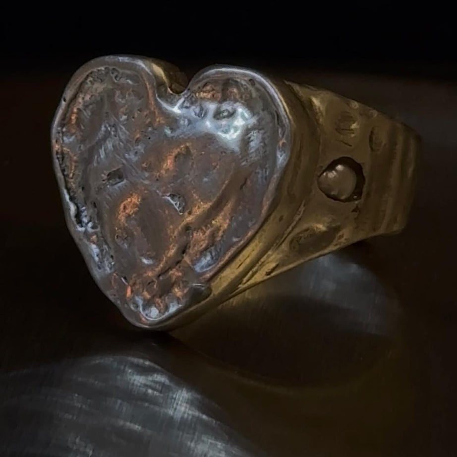Cuore ring